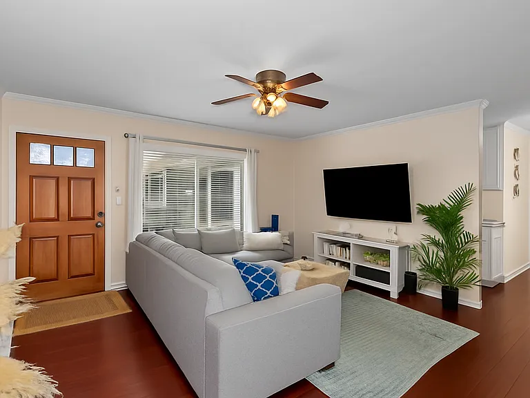 4146 Hamilton St #15 — Photo 2