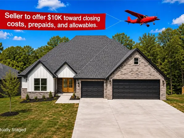 10 York Dr, Bella Vista, AR 72714
