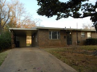 908 Leeper Dr, Denison, TX 75020