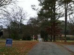 20 Farmer Rd, Cartersville, GA 30120