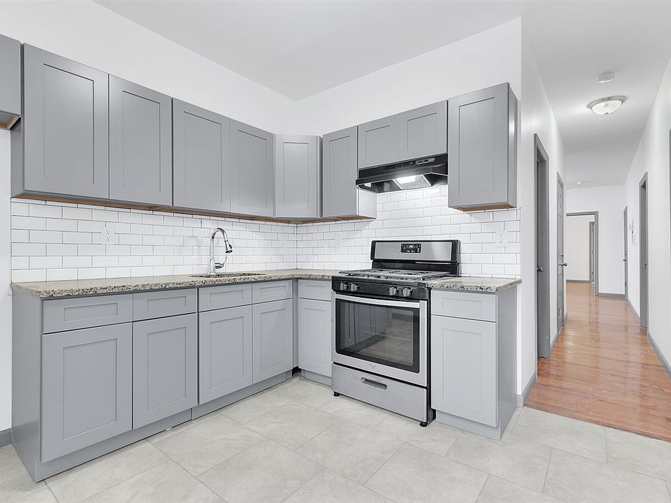 2nd image of 21 Dwight St