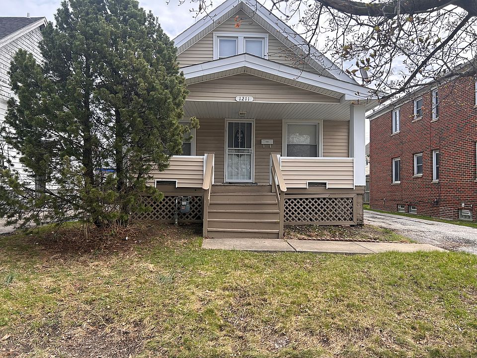 1st image of 1211 E 170th St