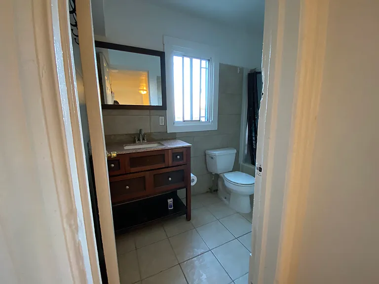 2123 Lincoln Ave — Photo 8