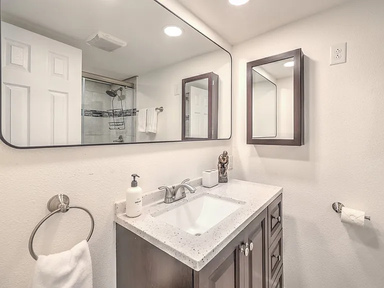 3474 Spencer St — Photo 27