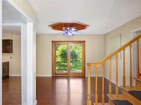 4th image of 23750 W 57th St