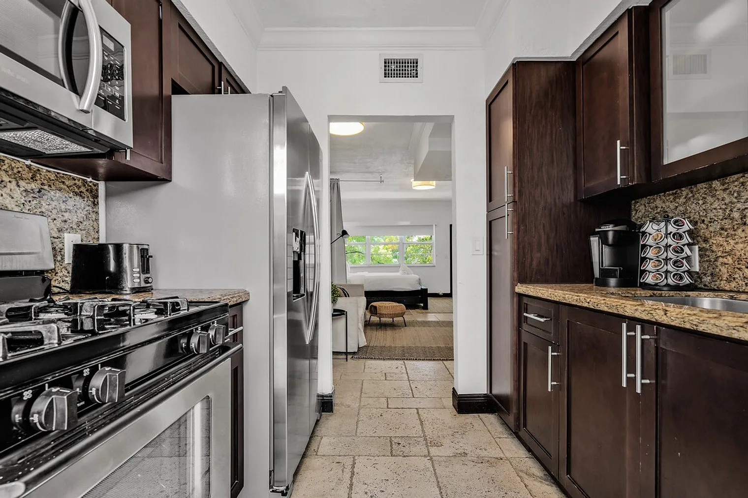 Studio, 1.0 bath, 484 sqft, $4,785 — Photo 4