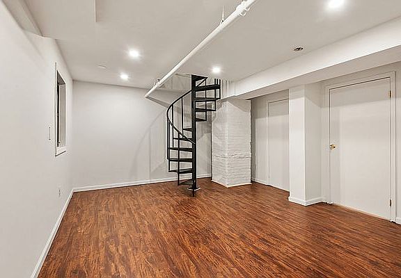 5th image of 692 Metropolitan Ave #104