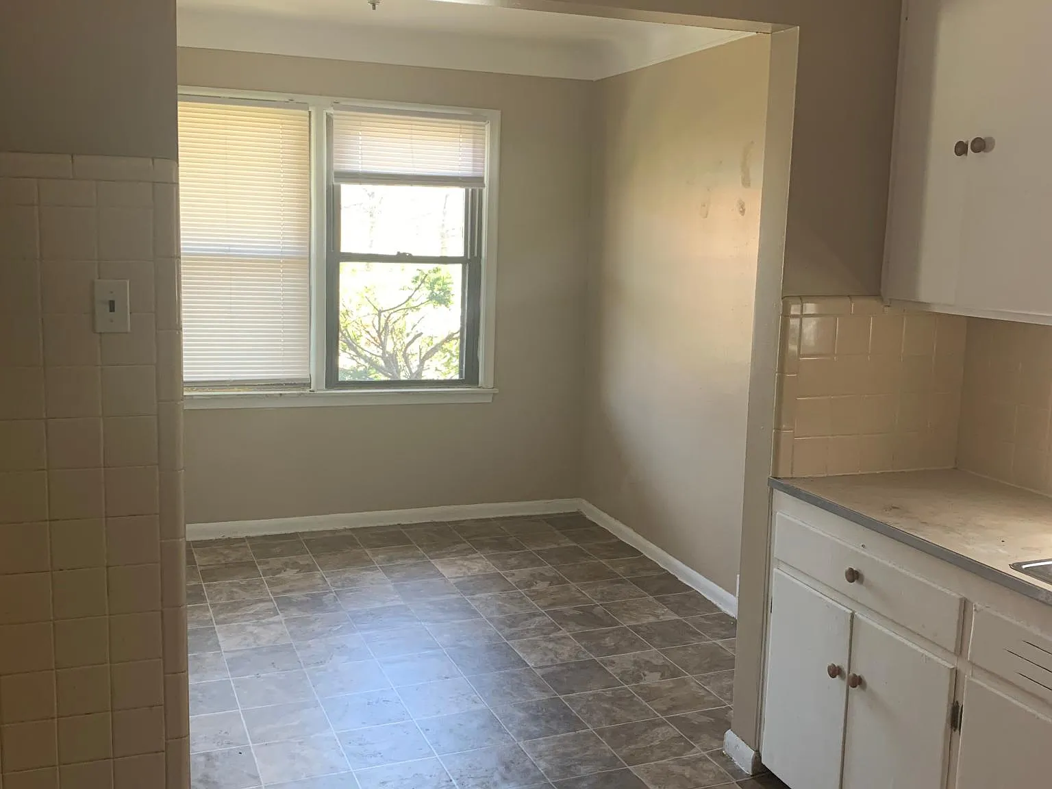 18711 Hoover Street — Photo 3