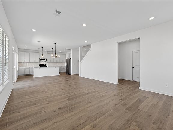 5th image of 527 Goldfinch Way Lot 78