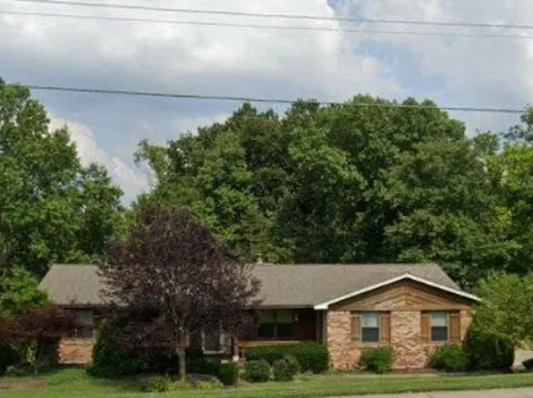 1112 Dingledine Rd, Saint Charles, MO 63304