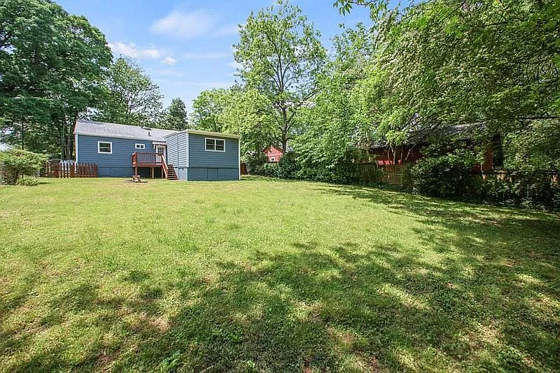 482 McWilliams Ave — Photo 2