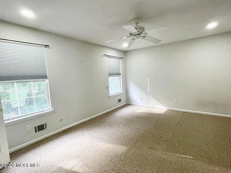 21 Evergreen Dr — Photo 18
