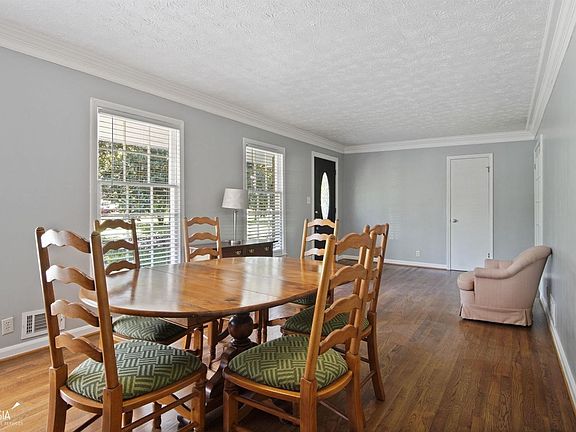 4th image of 4063 Donna Ln
