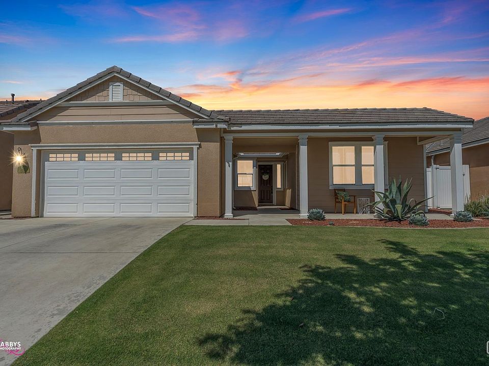 1st image of 807 White Alder Dr