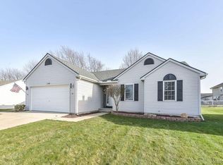 154 E Rockway Dr, Linden, MI 48451