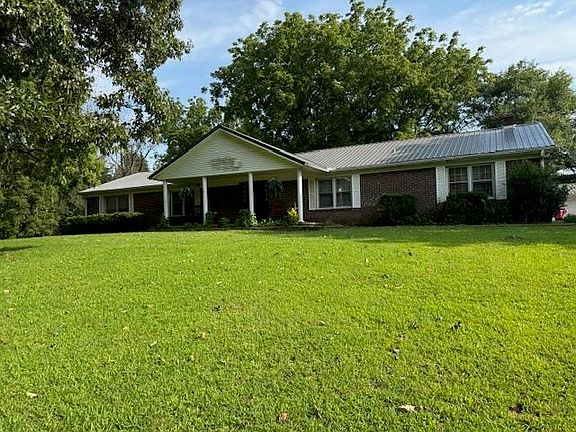 3rd image of 320 Rabbit Ranch Rd