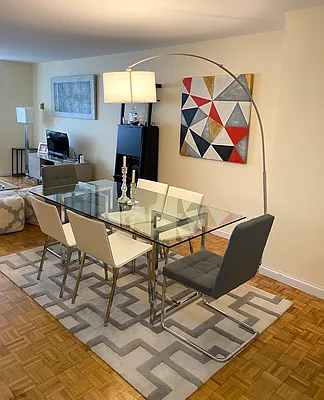 Rented by Anita Loewy, Inc | media 12