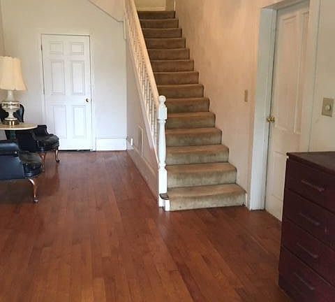 Front hall, front door entrance