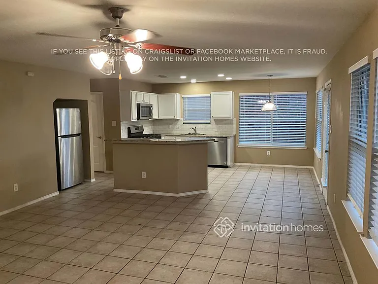 1002 Chatham Ln — Photo 8