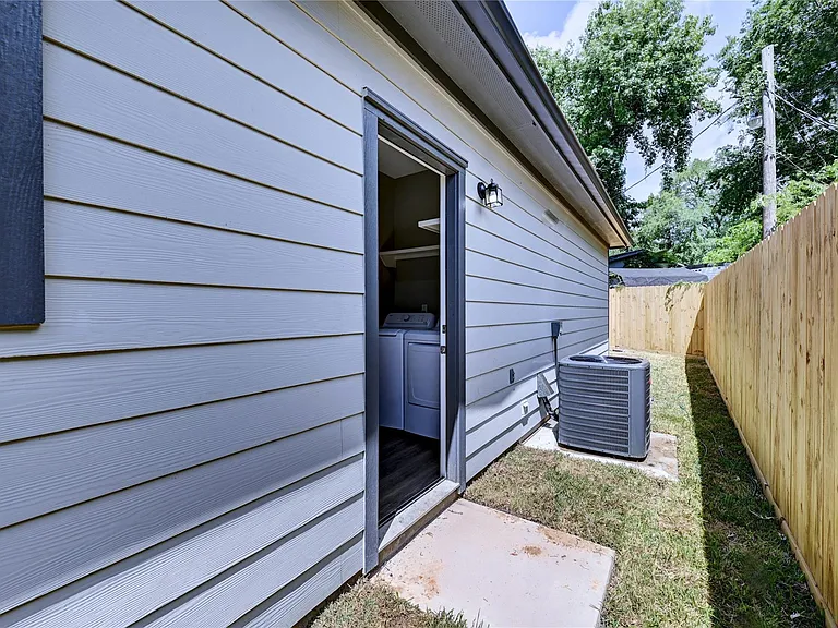 8695 Sassafras St — Photo 19