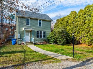 24 Glezen St, Norwich, CT 06360