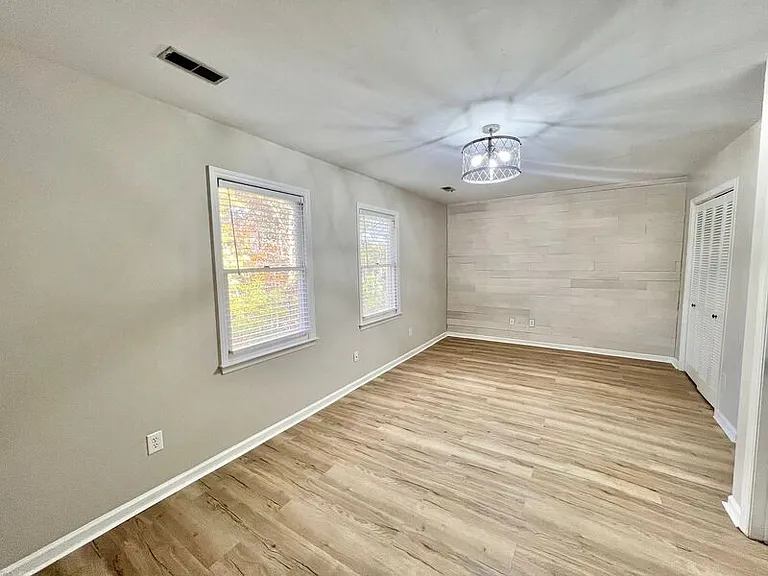 5604 Hamstead Xing — Photo 11