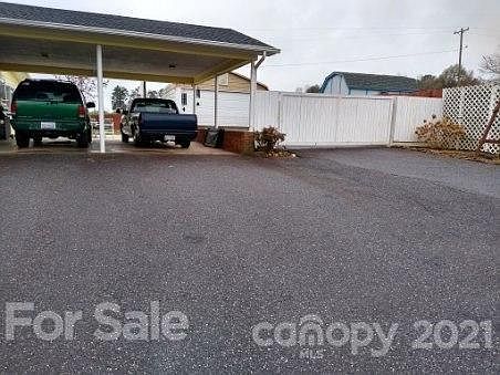 4th image of 19 Pine St