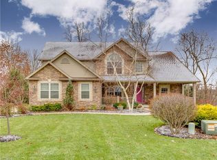 4202 Devonshire Ct, Akron, OH 44321