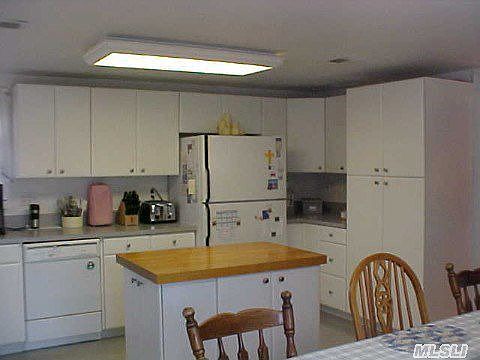 3rd image of 40 Pineland Pl