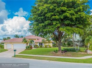 10181 Silver Lake Dr, Boca Raton, FL 33428