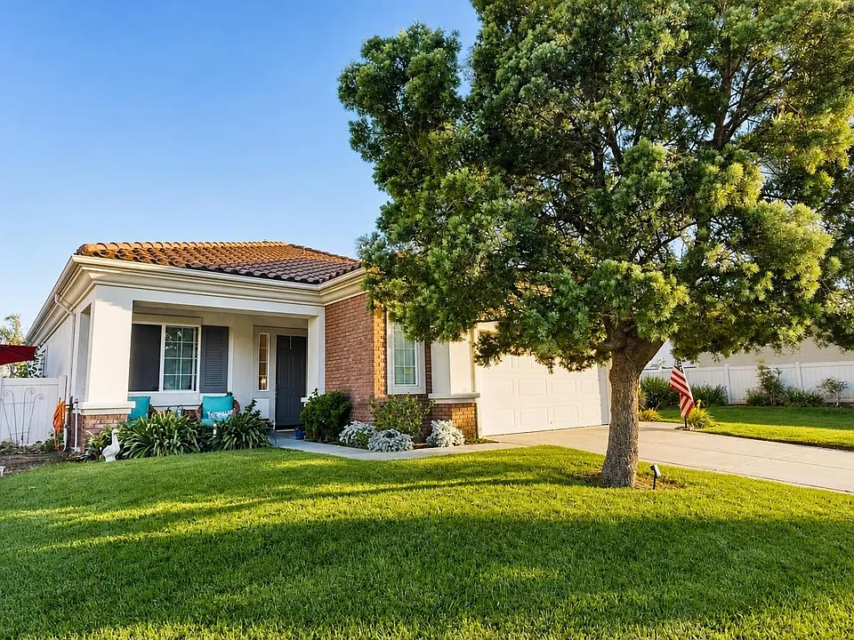 1085 Northview Dr
