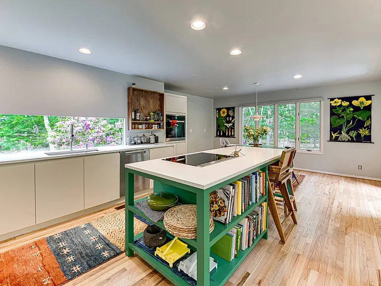 3 Jonathan Dr — Photo 5