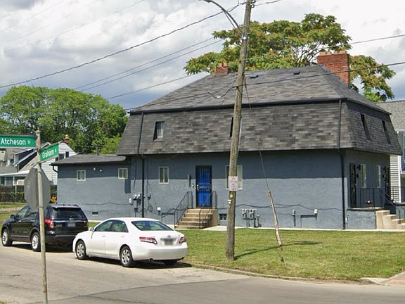 2nd image of 1424-1426 E Atcheson St