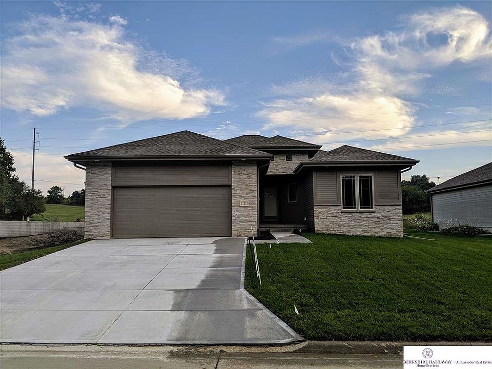 1st image of 21111 Arbor Ct