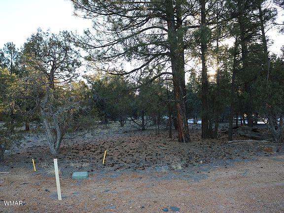 2nd image of 4610 W Hawthorn Rd