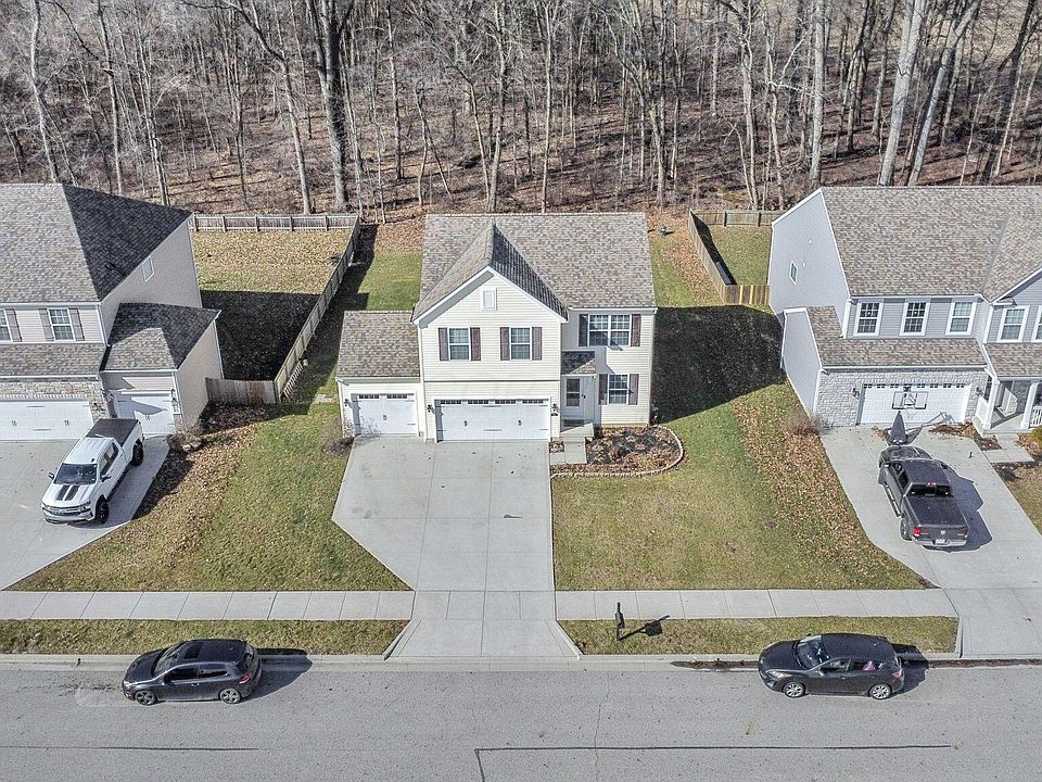 1st image of 215 Mannaseh Dr W