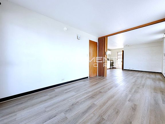 3rd image of 1703 Citron St APT 201