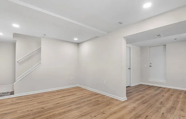 820 Templecliff Rd — Photo 25
