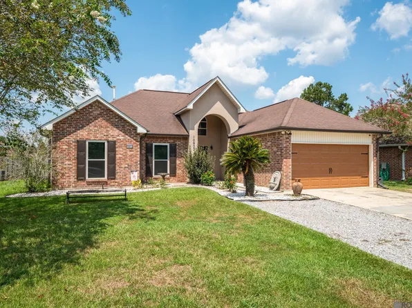 10933 Woodhaven Dr, Denham Springs, LA 70726