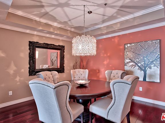 5th image of 12407 Moorpark St APT 304