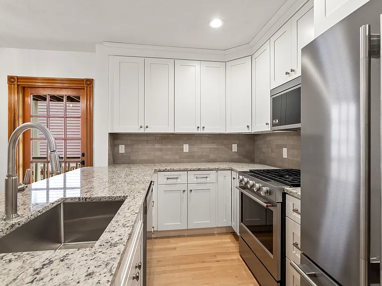 75 Ferrin St #1 — Photo 2