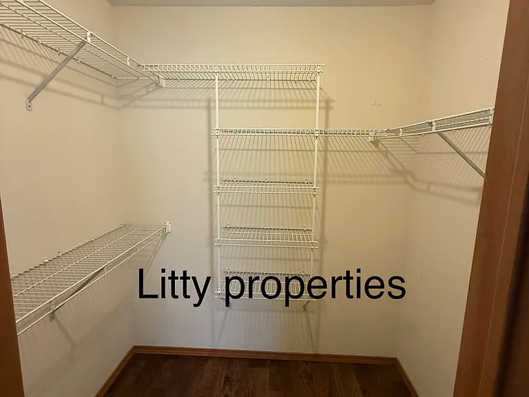 1505 Stonebrook Ct — Photo 10