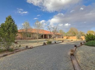 207 Lagunitas Ln SW, Albuquerque, NM 87105