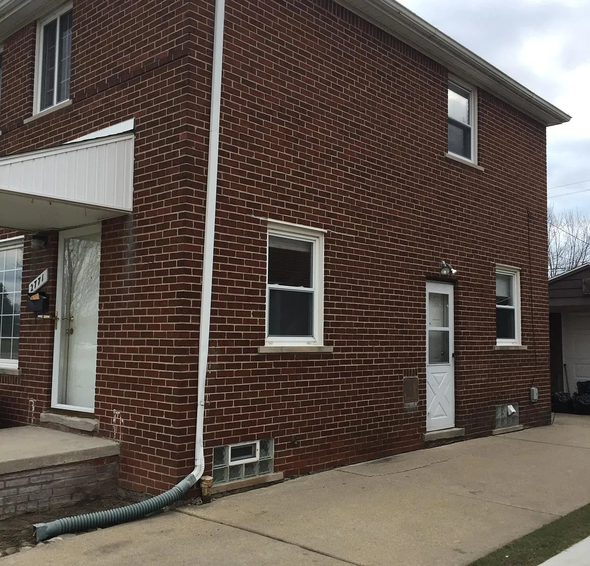 2 bed, $1,400 — Photo 2