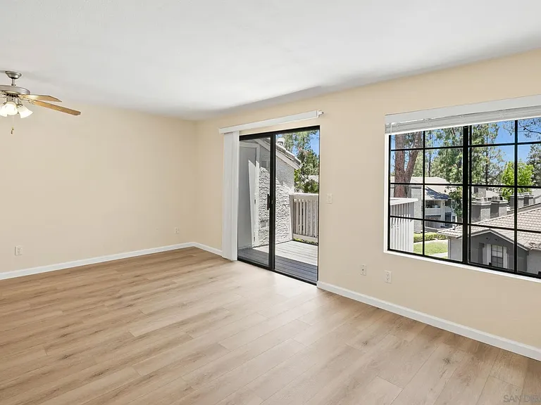 14996 Avenida Venusto #28 — Photo 4