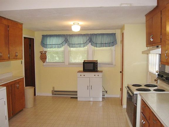 5th image of 3921 Bonny Oaks Dr