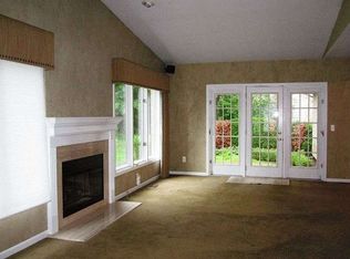 39748 Woodside Dr N #46, Northville, MI 48168