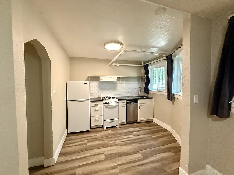 1575 Gaylord St #9 — Photo 19