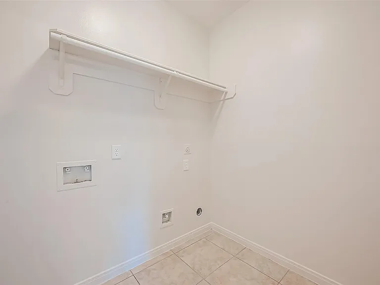 11210 Hundred Bridge Ln — Photo 20