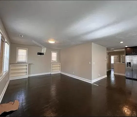 6 bed, 2250 sqft, $4,500 — Photo 4